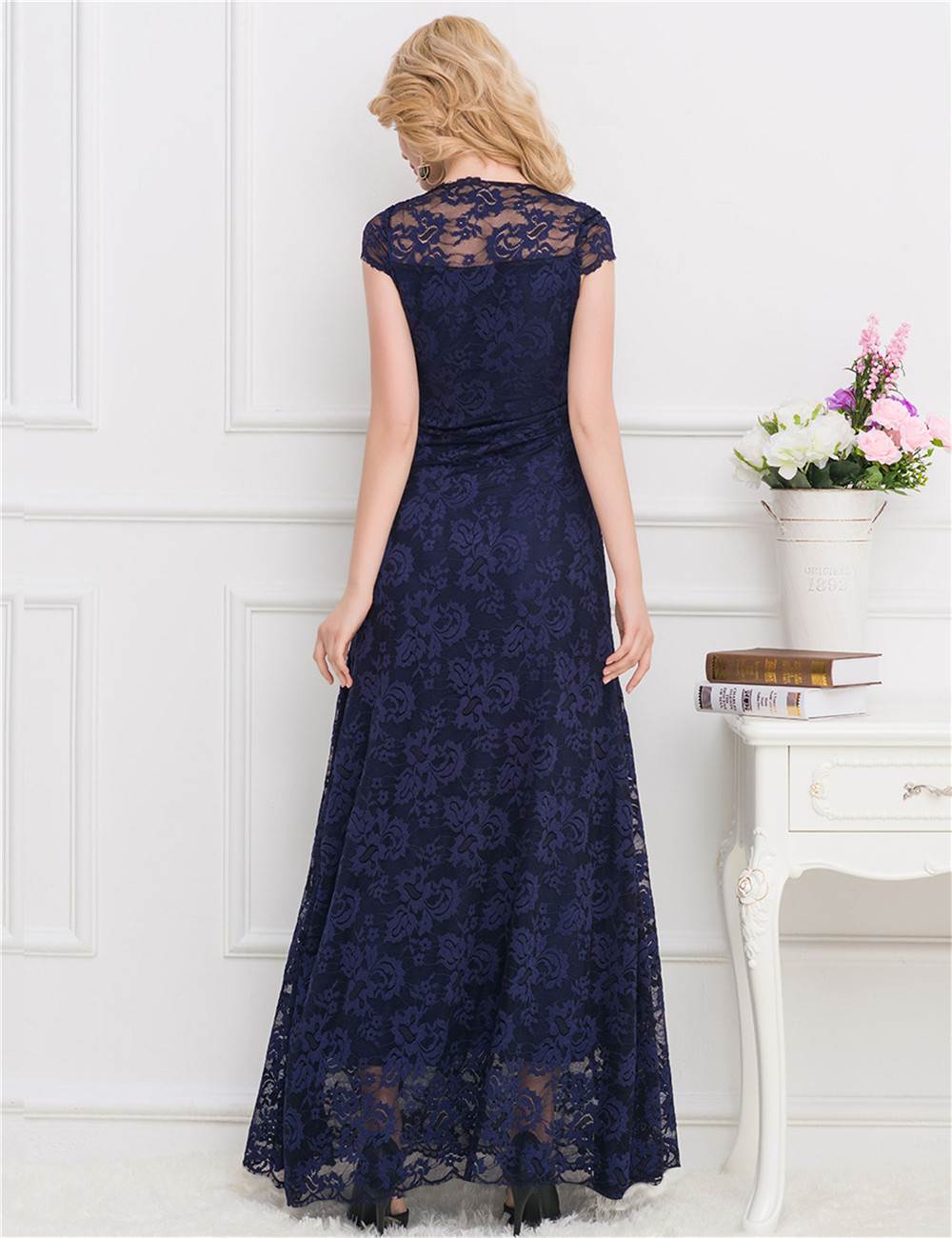 Flatter Your Curves: Shop the Navy Lace Maxi Dress for Plus Sizes