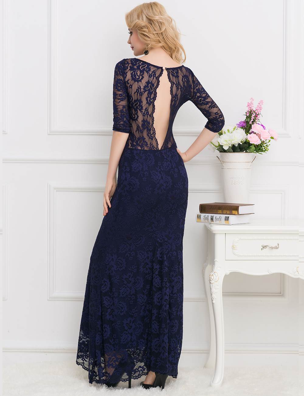 Elegant Navy Blue Open-Back Lace Maxi Dress – Timeless Evening Wear