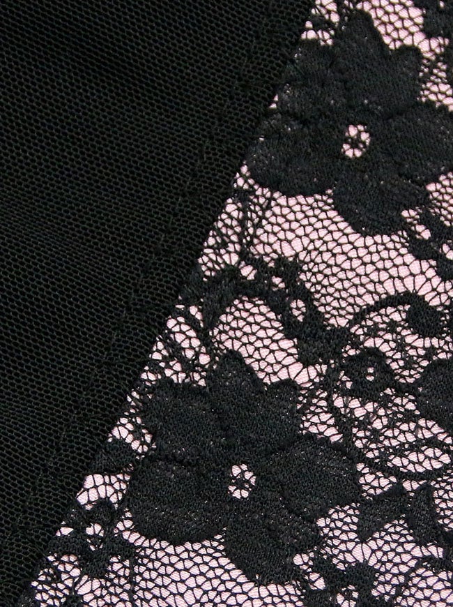 Sculpt and Seduce: A Versatile Waist Cincher