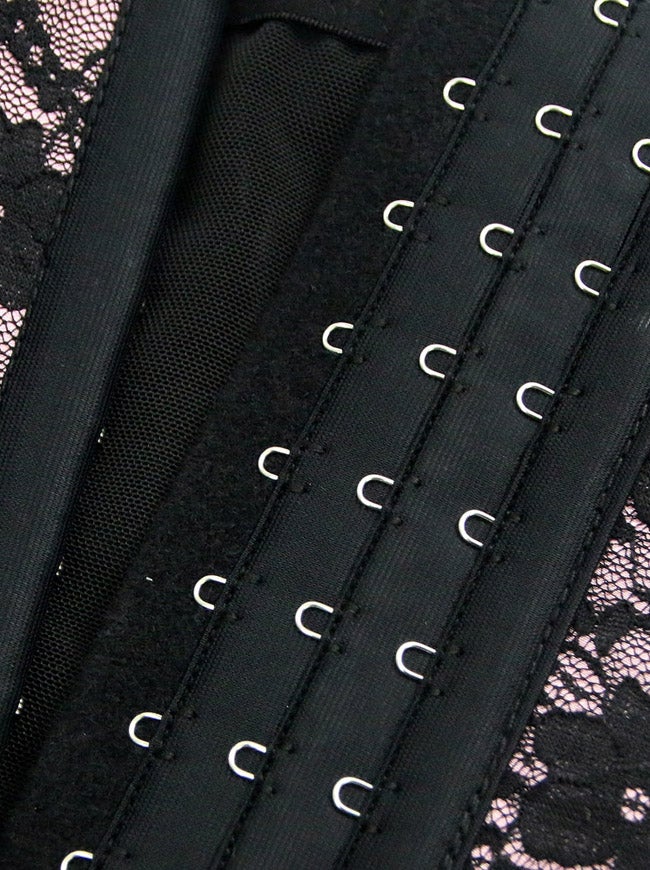 Sculpt and Seduce: A Versatile Waist Cincher