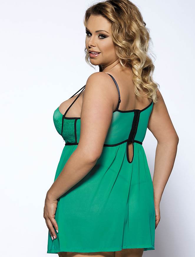 Playful Plus Size Babydoll Set: A Touch of Romance